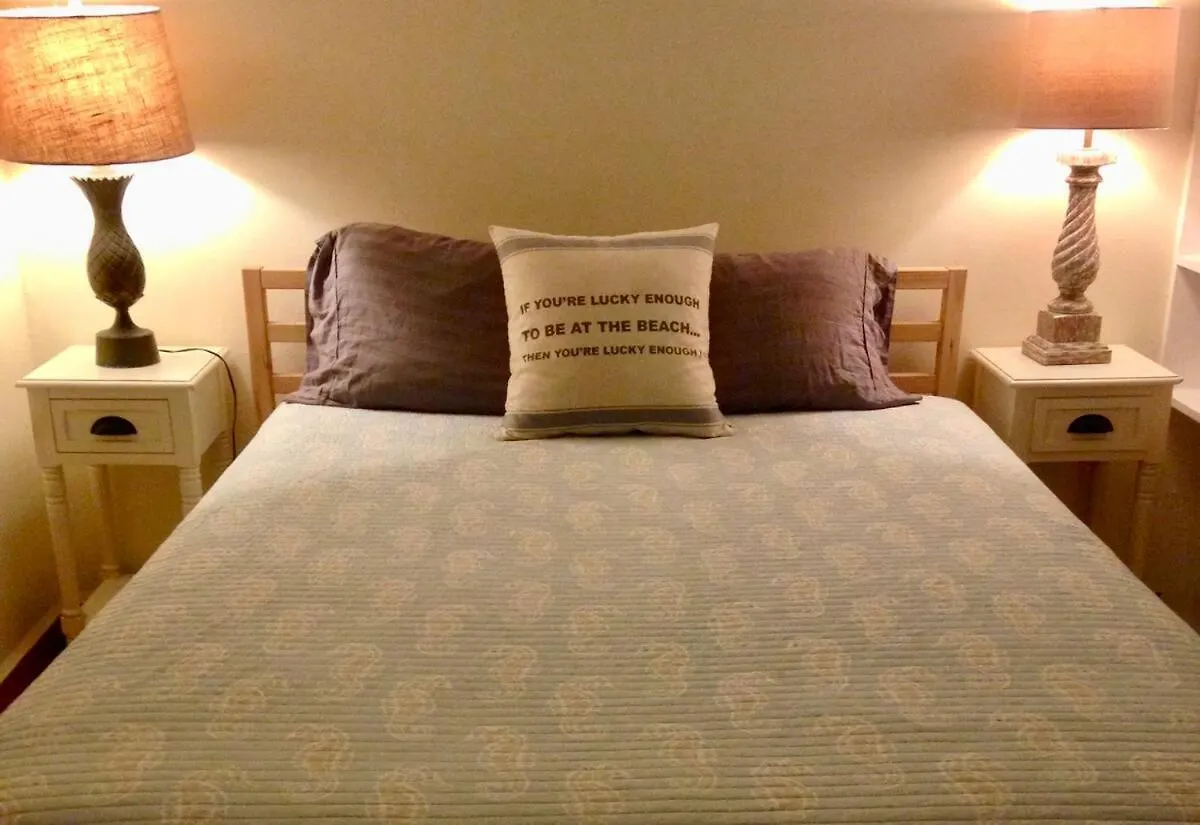 Comfy And Quiet Beachy Bungalow رينكون
